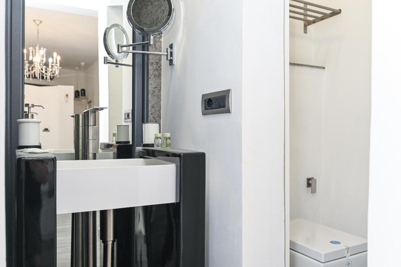 The Essential Trastevere Design Studio Rom Exterior foto
