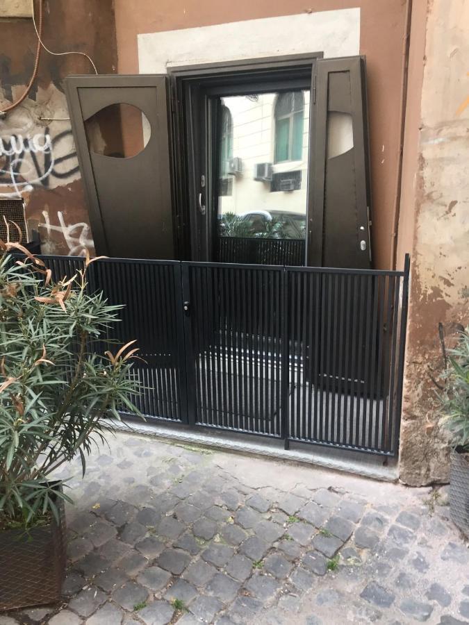 The Essential Trastevere Design Studio Rom Exterior foto